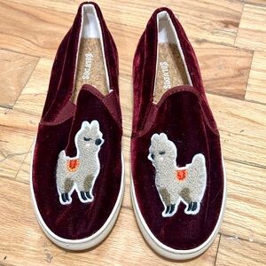 ✨Soludos Velvet Llama Slip-On Shoe✨